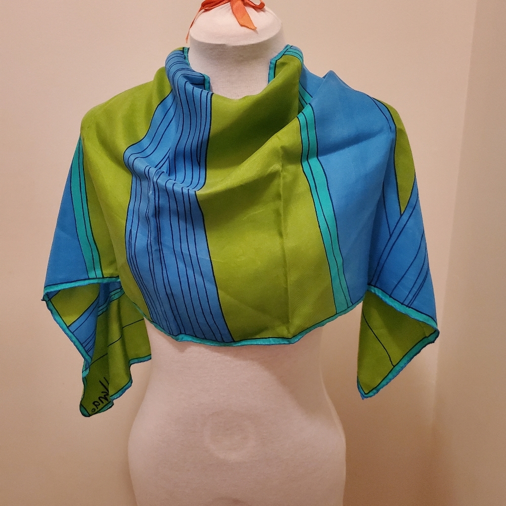 Vintage 80's Vera Long Rectangular Scarf